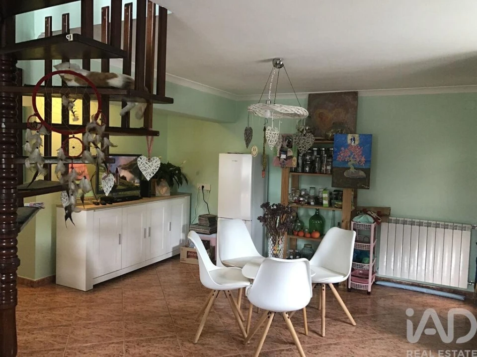 Moradia T4 para Venda em Louriçal Foto 13