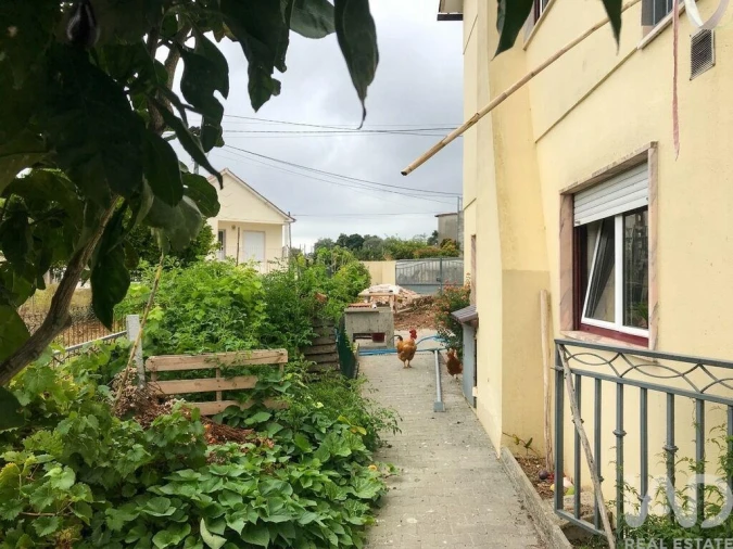 Moradia T4 para Venda em Louriçal Foto 6