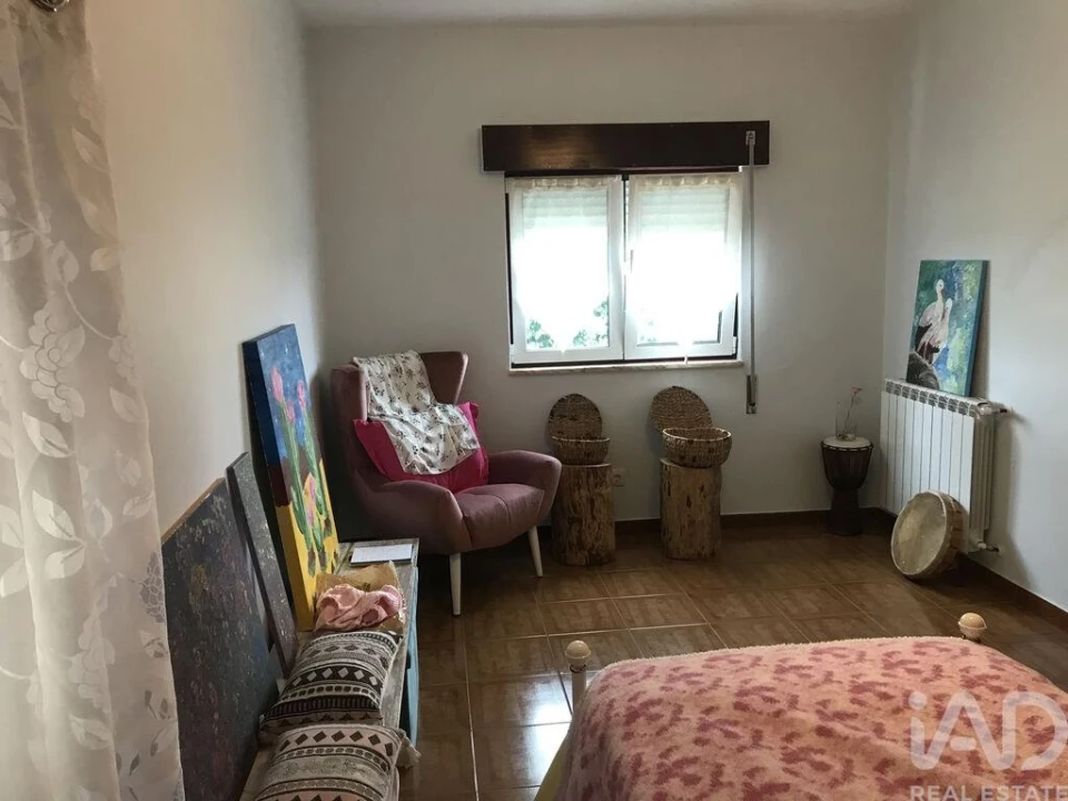Moradia T4 para Venda em Louriçal Foto 25