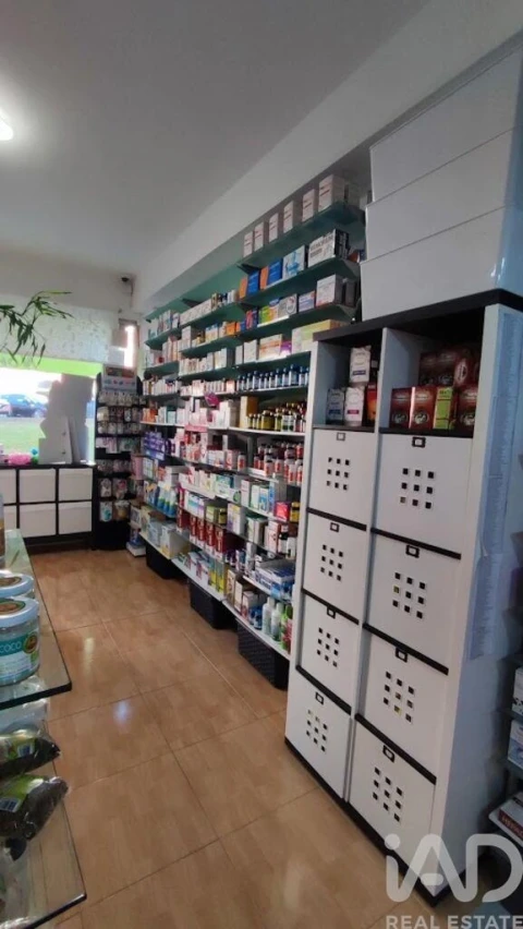Loja para Venda em Arruda dos Vinhos