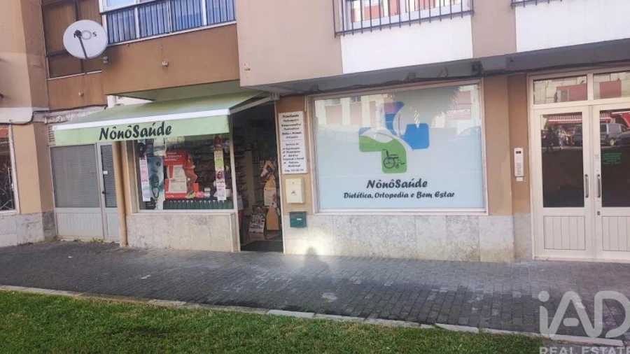 Loja para Venda em Arruda dos Vinhos