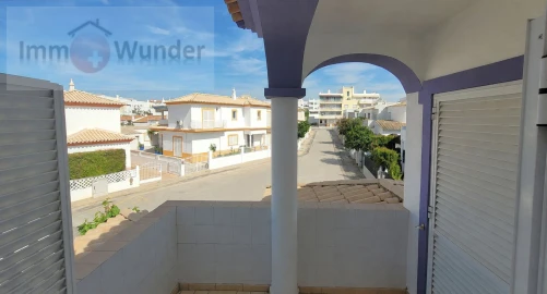 Moradia T4 para Venda em Montenegro