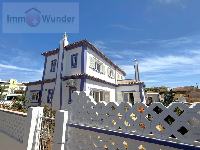 Moradia T4 para Venda em Montenegro Foto 3