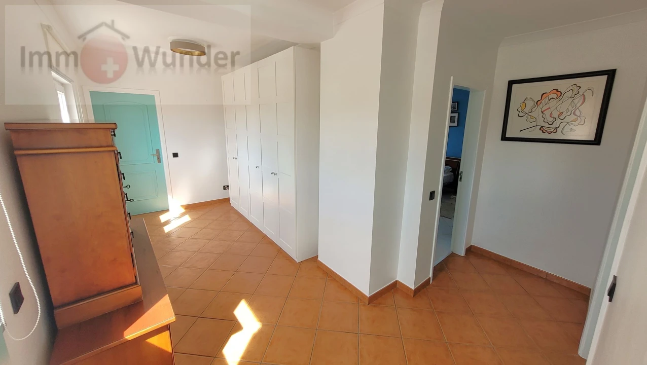 Moradia T4 para Venda em Montenegro Foto 12