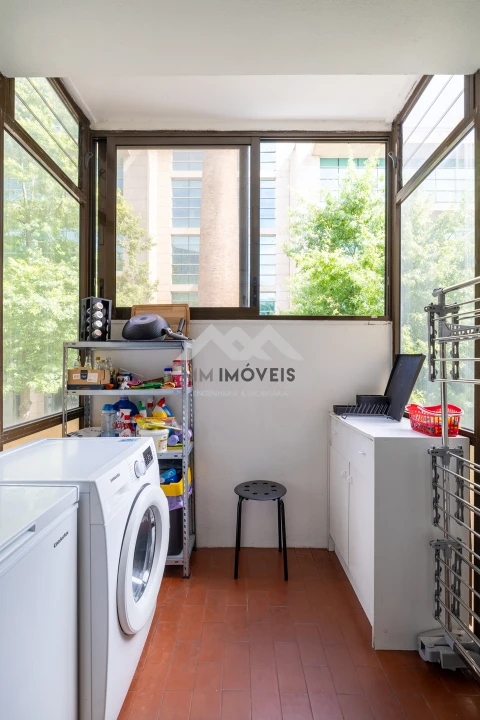 Apartamento T2 para Arrendamento em Lordelo do Ouro e Massarelos