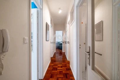 Apartamento T2 para Arrendamento em Lordelo do Ouro e Massarelos