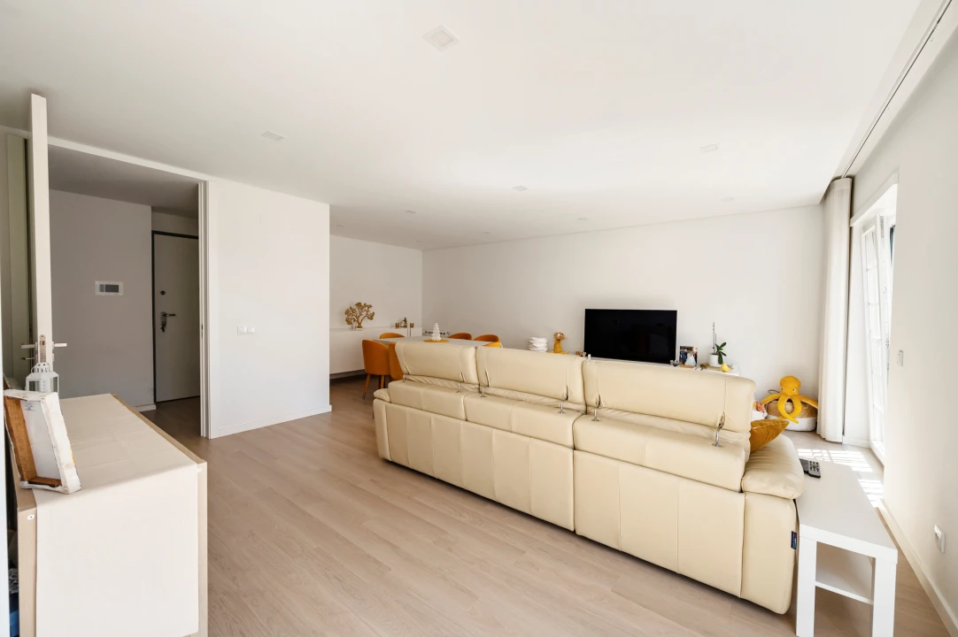 Apartamento T4 para Venda em Águas Livres Foto 4