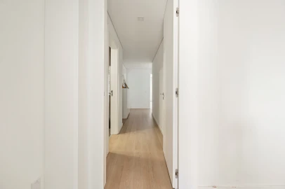 Apartamento T4 para Venda em Águas Livres