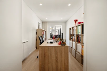 Apartamento T4 para Venda em Águas Livres