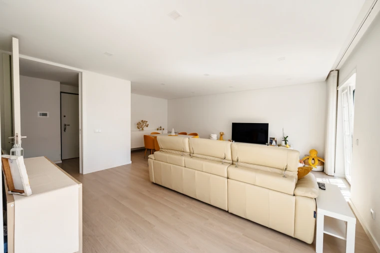 Apartamento T4 para Venda em Águas Livres Foto 4
