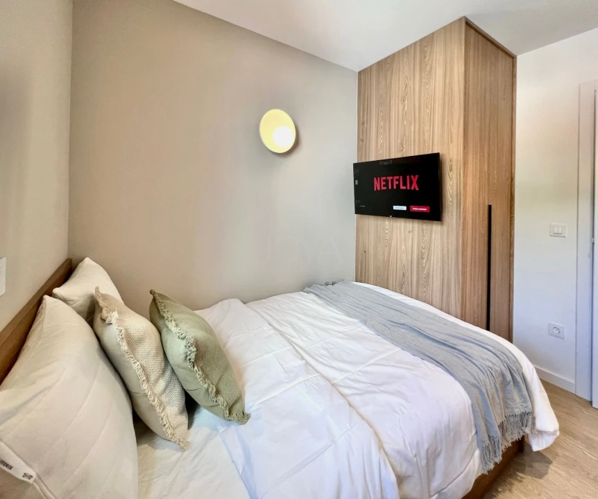 Quarto para Arrendamento em Sé Nova, Santa Cruz, Almedina e São Bartolomeu Foto 1