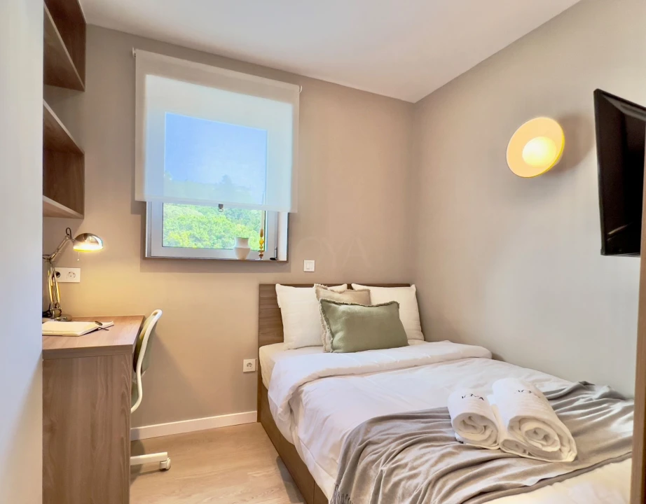 Quarto para Arrendamento em Sé Nova, Santa Cruz, Almedina e São Bartolomeu Foto 6