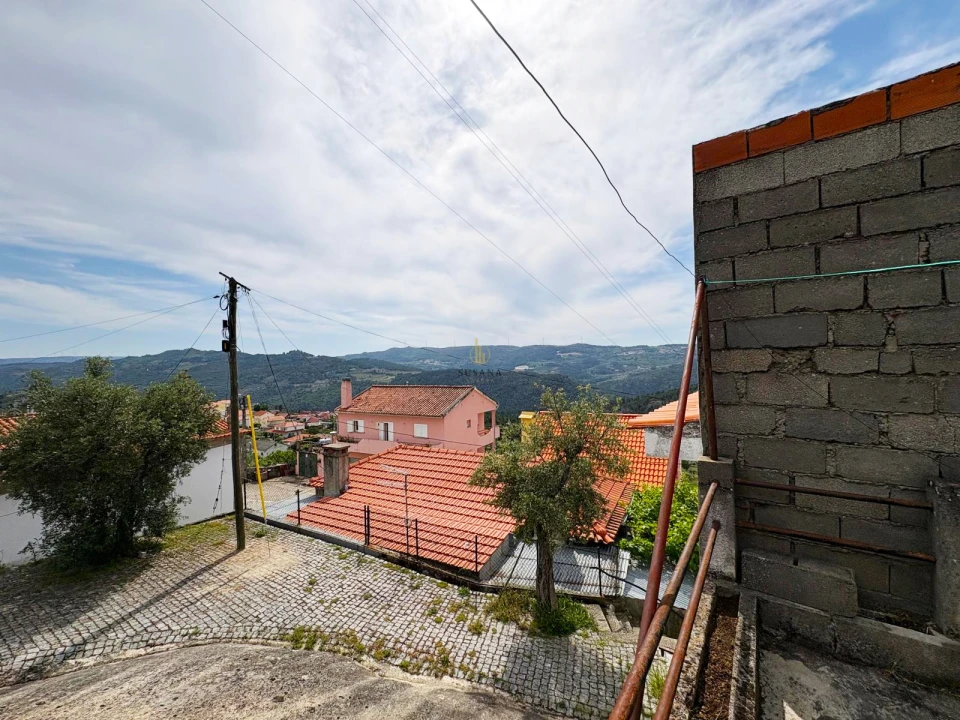 Moradia T2 para Venda em Longa Foto 22