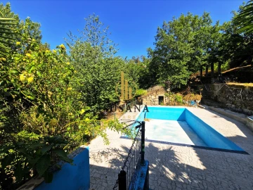 Quinta T3 para Venda em Gove