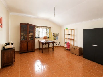 Moradia T5 para Venda em Lamego (Almacave e Sé)