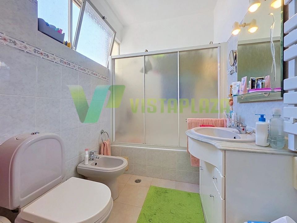 Apartamento T1 para Venda em Portimão Foto 9