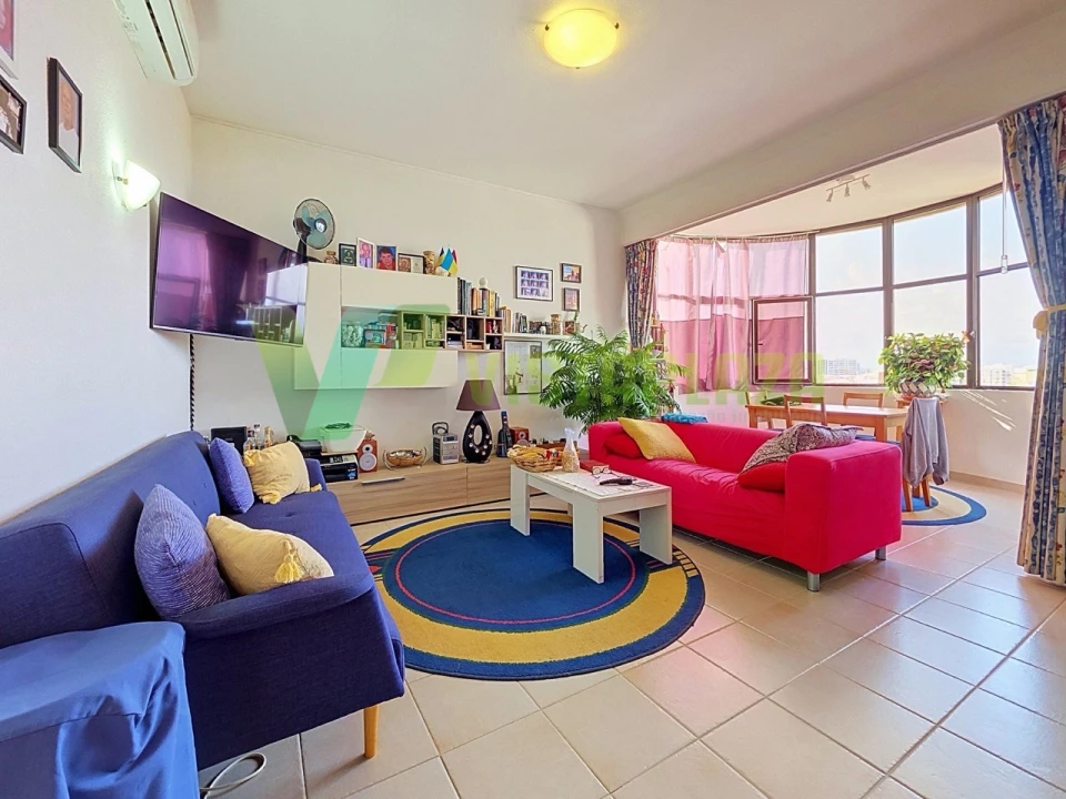 Apartamento T1 para Venda em Portimão Foto 2
