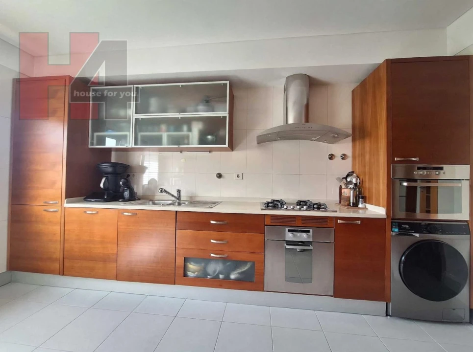 Apartamento T2 para Venda em Odivelas Foto 9