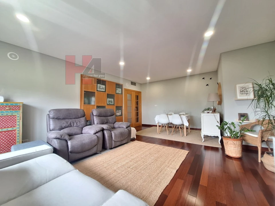 Apartamento T2 para Venda em Odivelas Foto 4