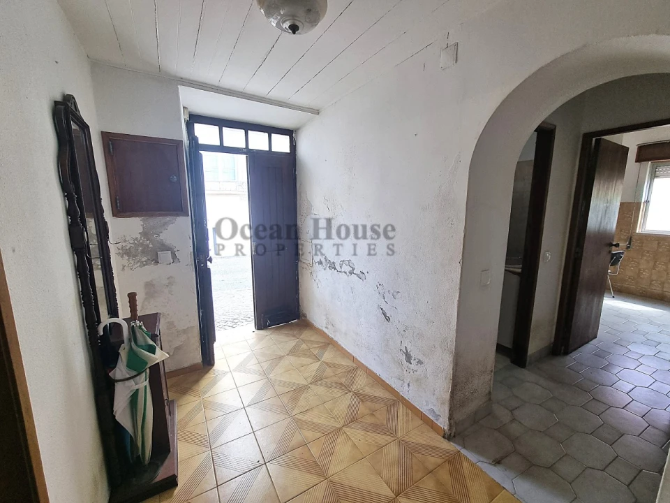 Moradia T2 para Venda em Loule (São Sebastião) Foto 4