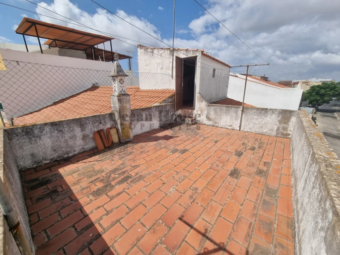 Moradia T2 para Venda em Loule (São Sebastião) Foto 19