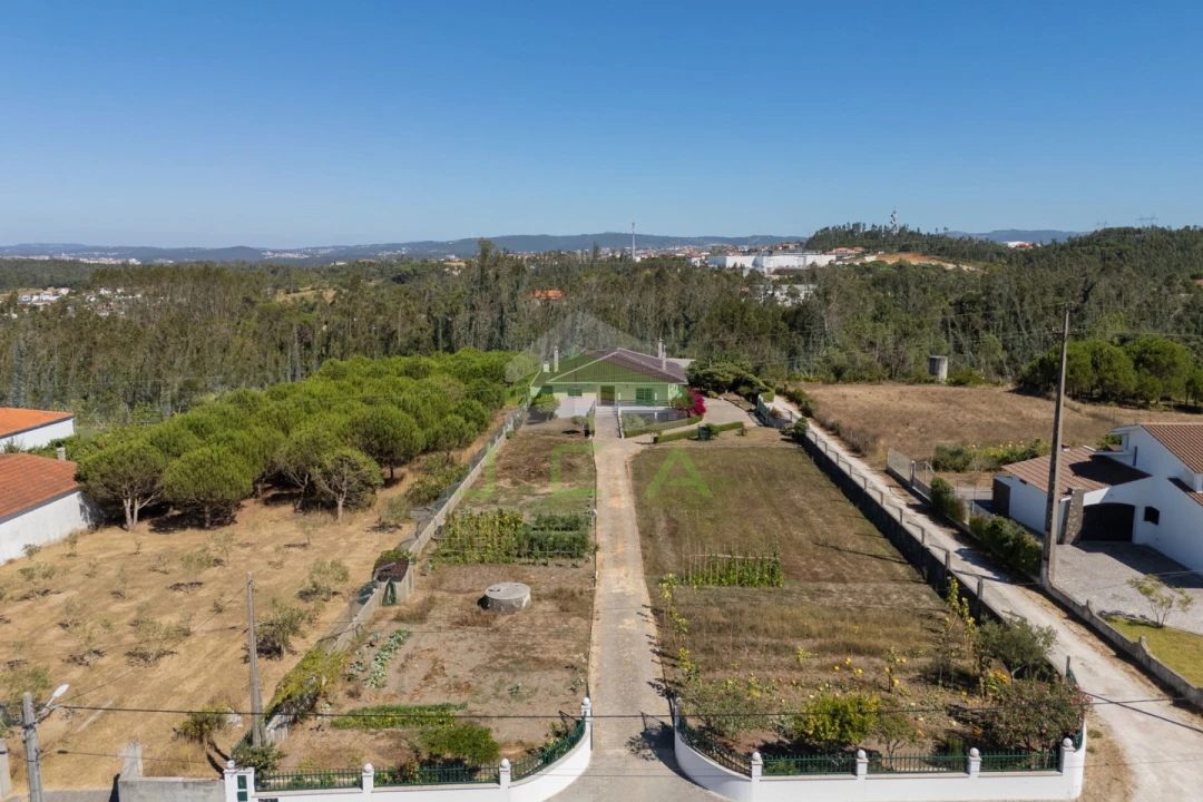 Moradia T5 para Venda em Maceira Foto 2
