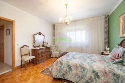Moradia T5 para Venda em Maceira