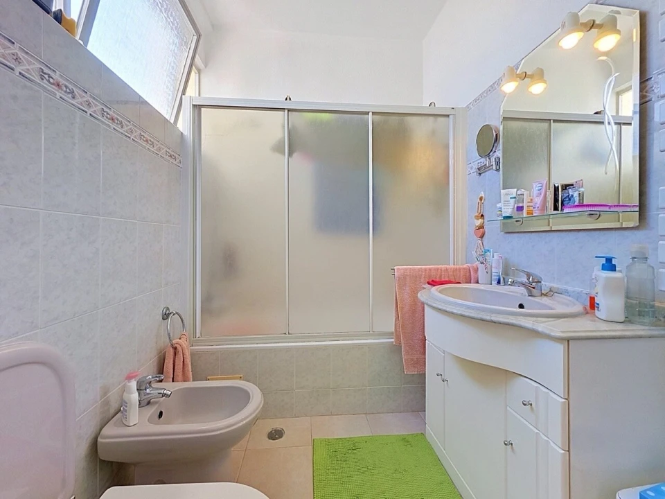 Apartamento T1 para Venda em Portimão Foto 8