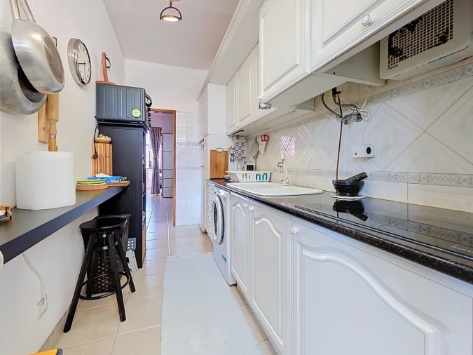 Apartamento T1 para Venda em Portimão Foto 4
