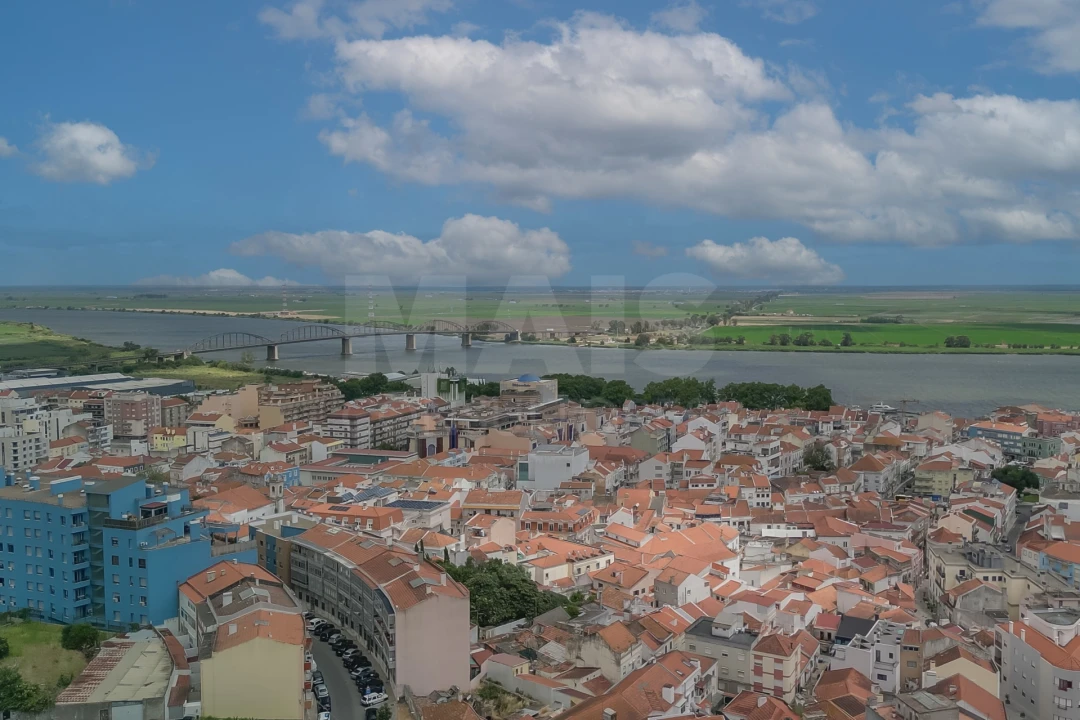 Apartamento T2 para Venda em Vila Franca de Xira Foto 5