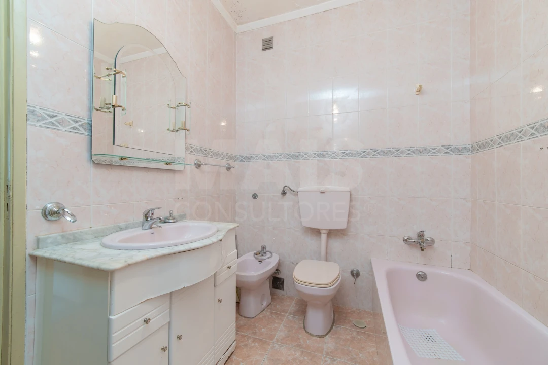 Apartamento T2 para Venda em Vila Franca de Xira Foto 12