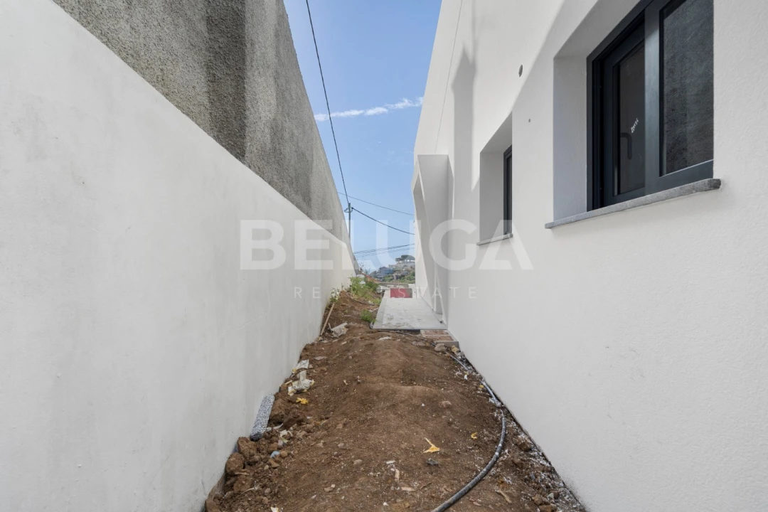 Moradia T3 para Venda em Santo Antonio Foto 15