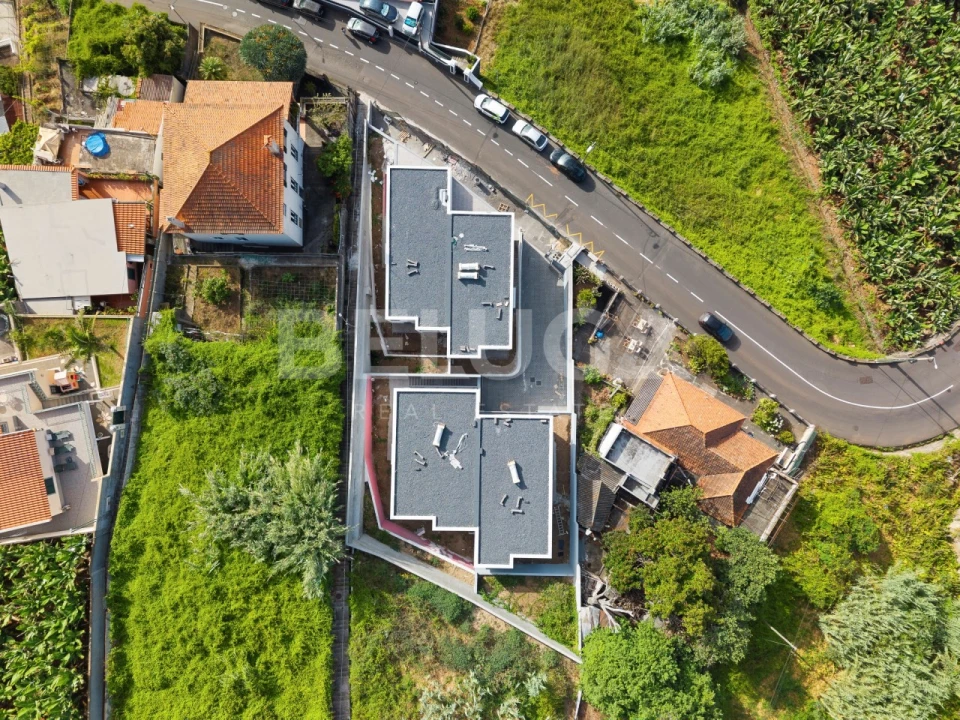 Moradia T3 para Venda em Santo Antonio Foto 32