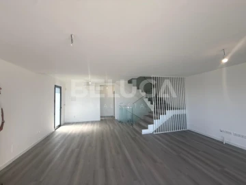 Moradia T3 para Venda em Santo Antonio