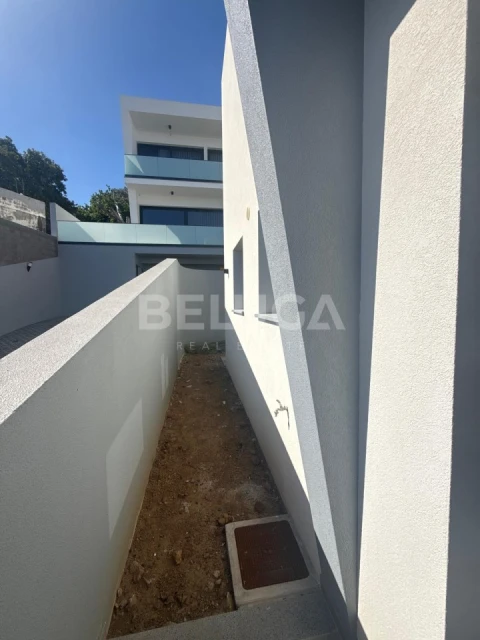 Moradia T3 para Venda em Santo Antonio