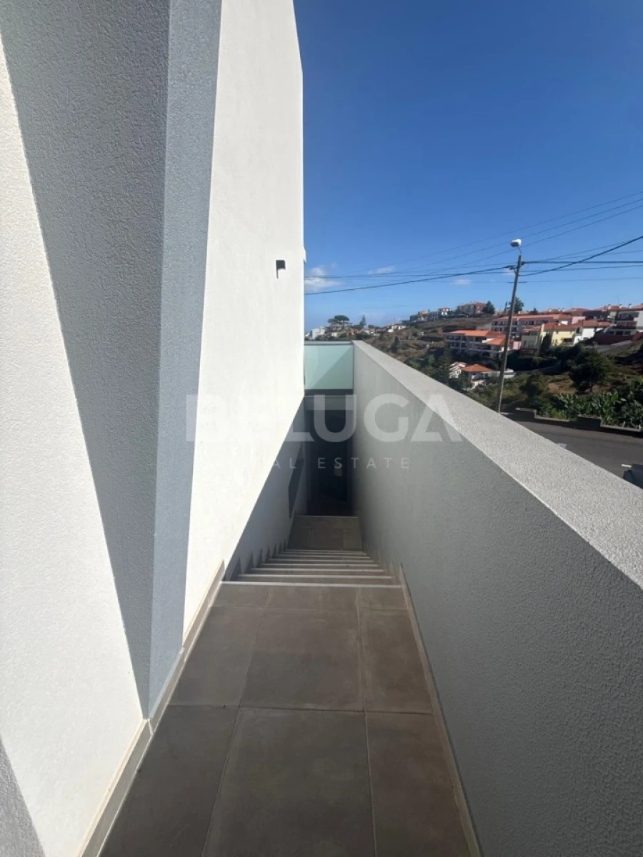 Moradia T3 para Venda em Santo Antonio Foto 55