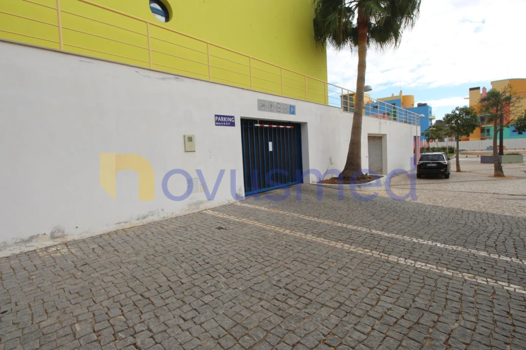 Negócio para Venda em Albufeira e Olhos de Água Foto 1