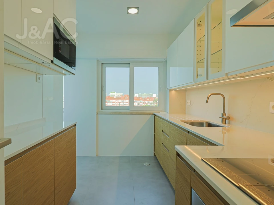 Apartamento T3 para Arrendamento em Carcavelos e Parede Foto 1