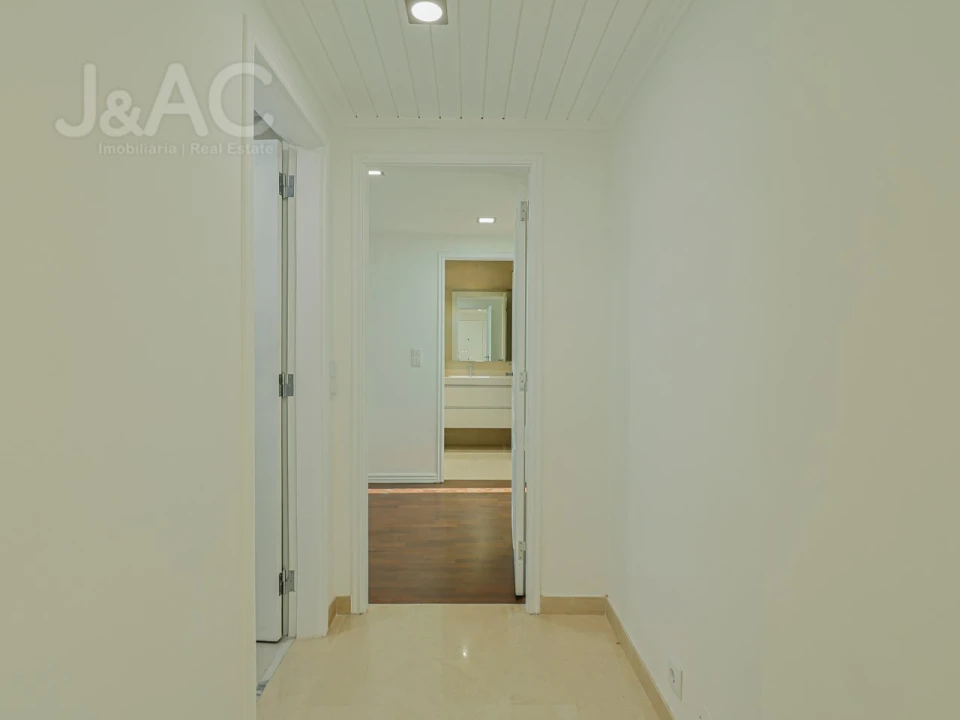 Apartamento T3 para Arrendamento em Carcavelos e Parede Foto 9