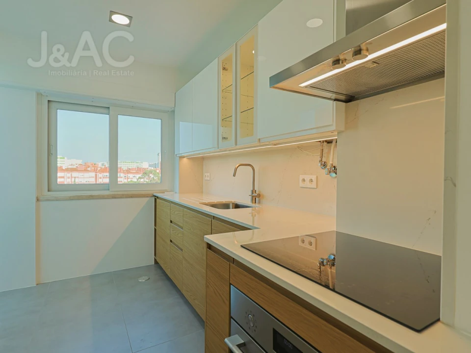 Apartamento T3 para Arrendamento em Carcavelos e Parede Foto 10