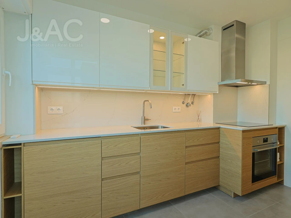 Apartamento T3 para Arrendamento em Carcavelos e Parede Foto 11