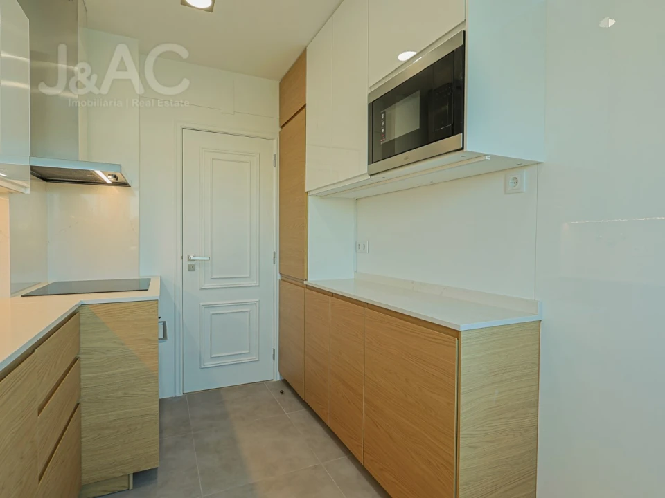 Apartamento T3 para Arrendamento em Carcavelos e Parede Foto 13
