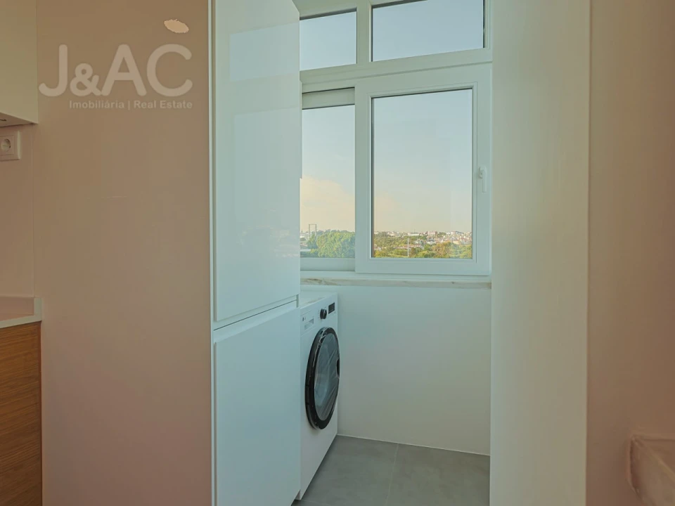 Apartamento T3 para Arrendamento em Carcavelos e Parede Foto 14