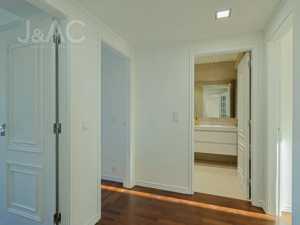Apartamento T3 para Arrendamento em Carcavelos e Parede Foto 15