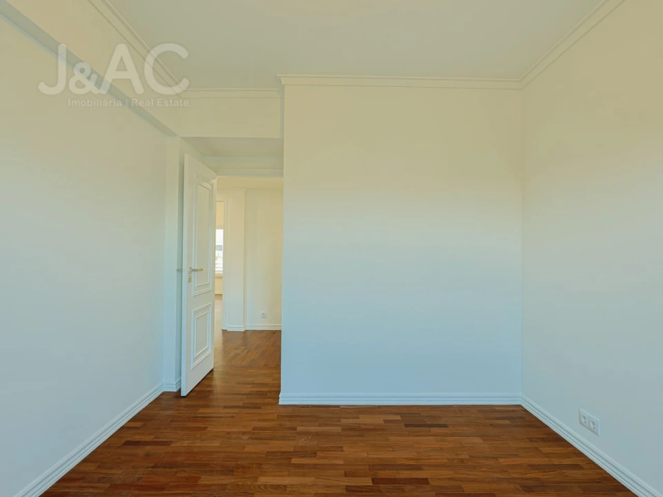 Apartamento T3 para Arrendamento em Carcavelos e Parede Foto 25