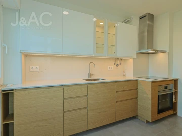 Apartamento T3 para Arrendamento em Carcavelos e Parede