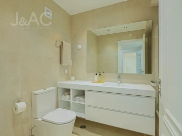 Apartamento T3 para Arrendamento em Carcavelos e Parede