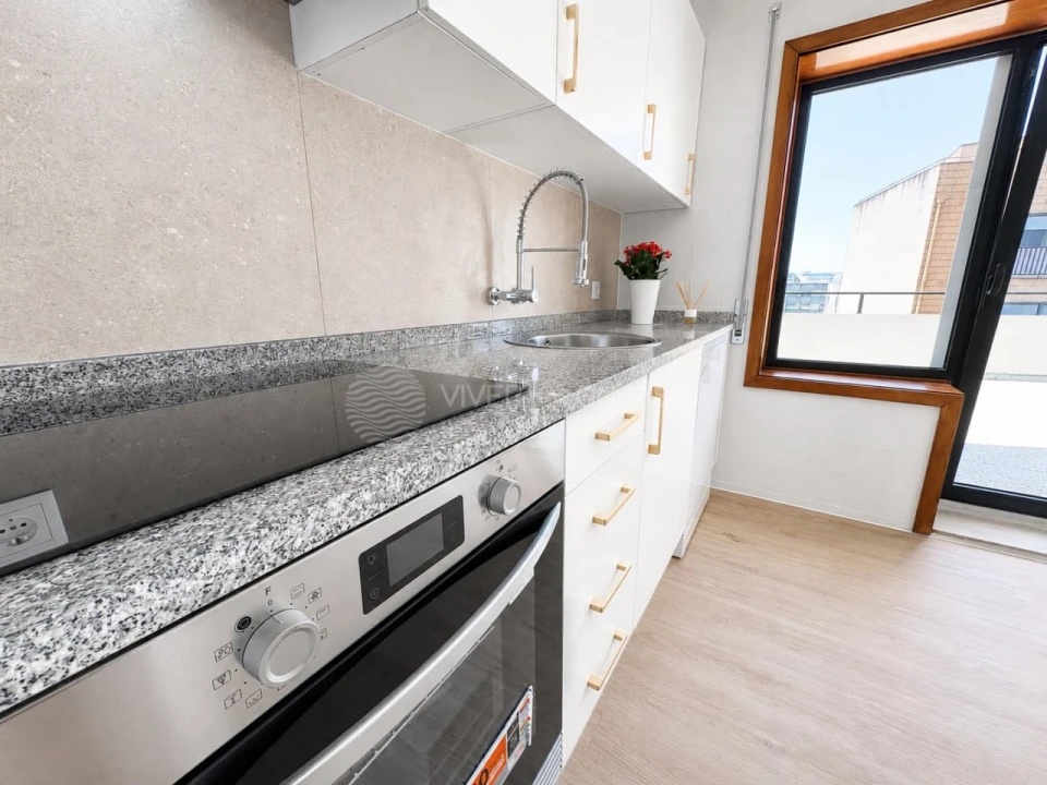 Apartamento T2 para Venda em Santa Marinha e São Pedro da Afurada Foto 8