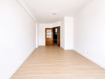 Apartamento T2 para Venda em Santa Marinha e São Pedro da Afurada