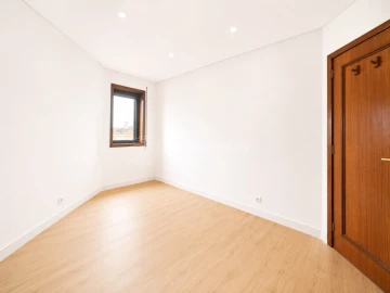 Apartamento T2 para Venda em Santa Marinha e São Pedro da Afurada